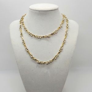 Vintage gold tone and pearl necklace